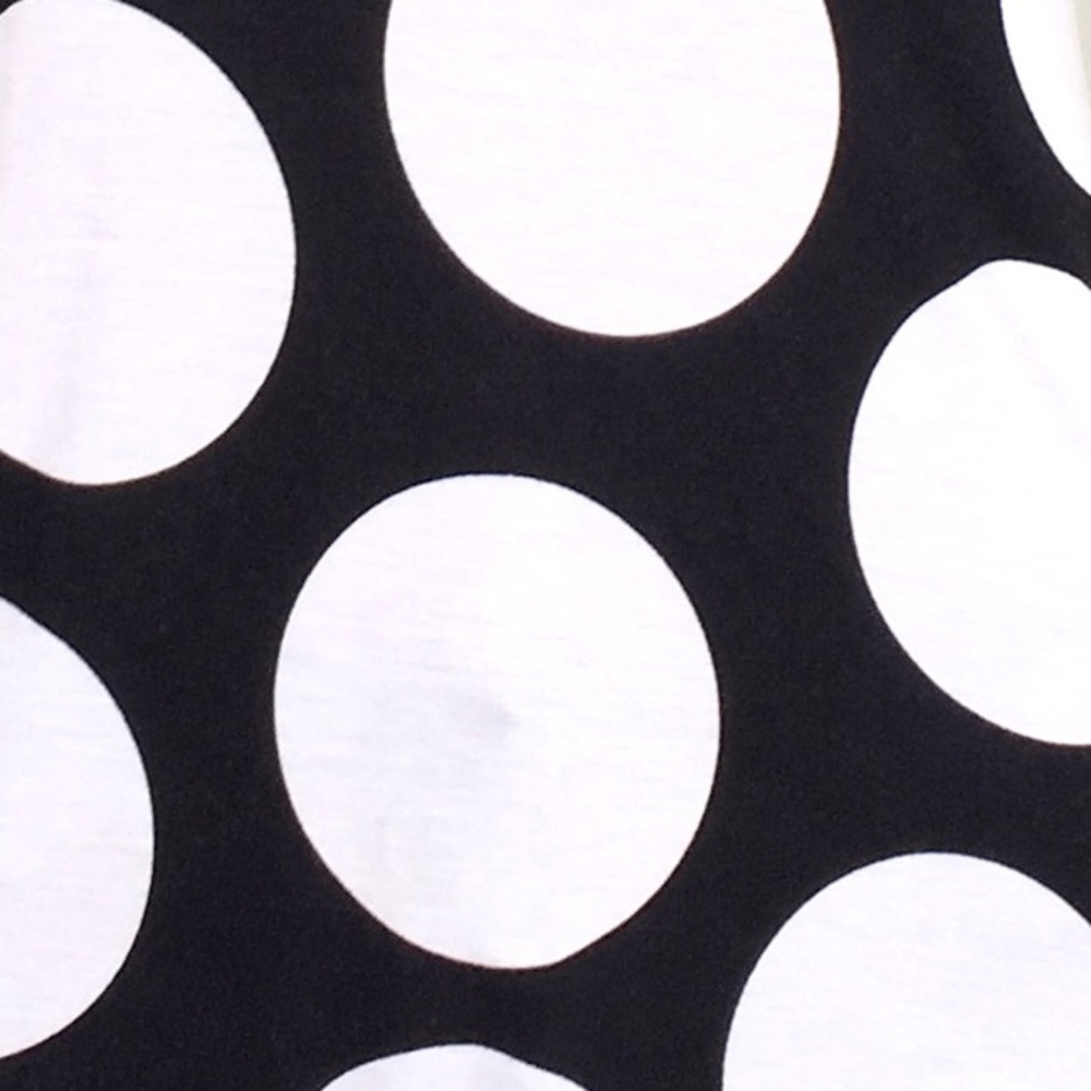 ❌SOLD❌SM•CUPIO•B&W POLKA DOT SLEEVELESS TOP• - Picture 4 of 4